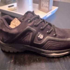 Brand new construction steel toe sneaker